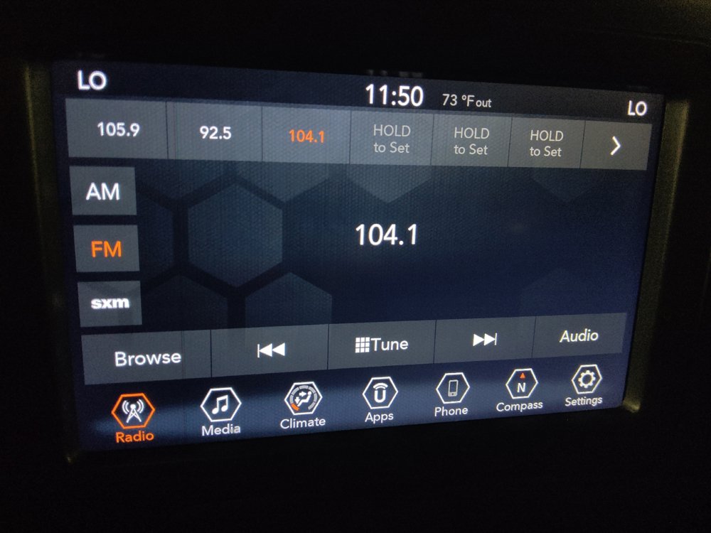 Used 2021 Jeep Renegade Latitude FWD image 25