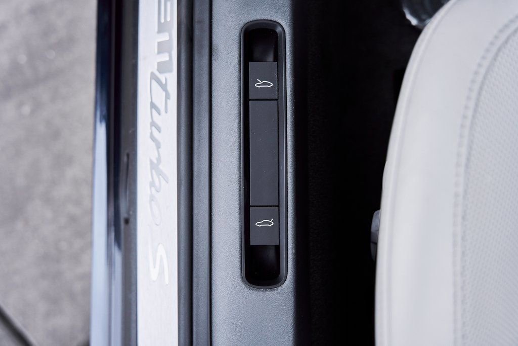 Used 2021 Porsche 911 Turbo S image 34