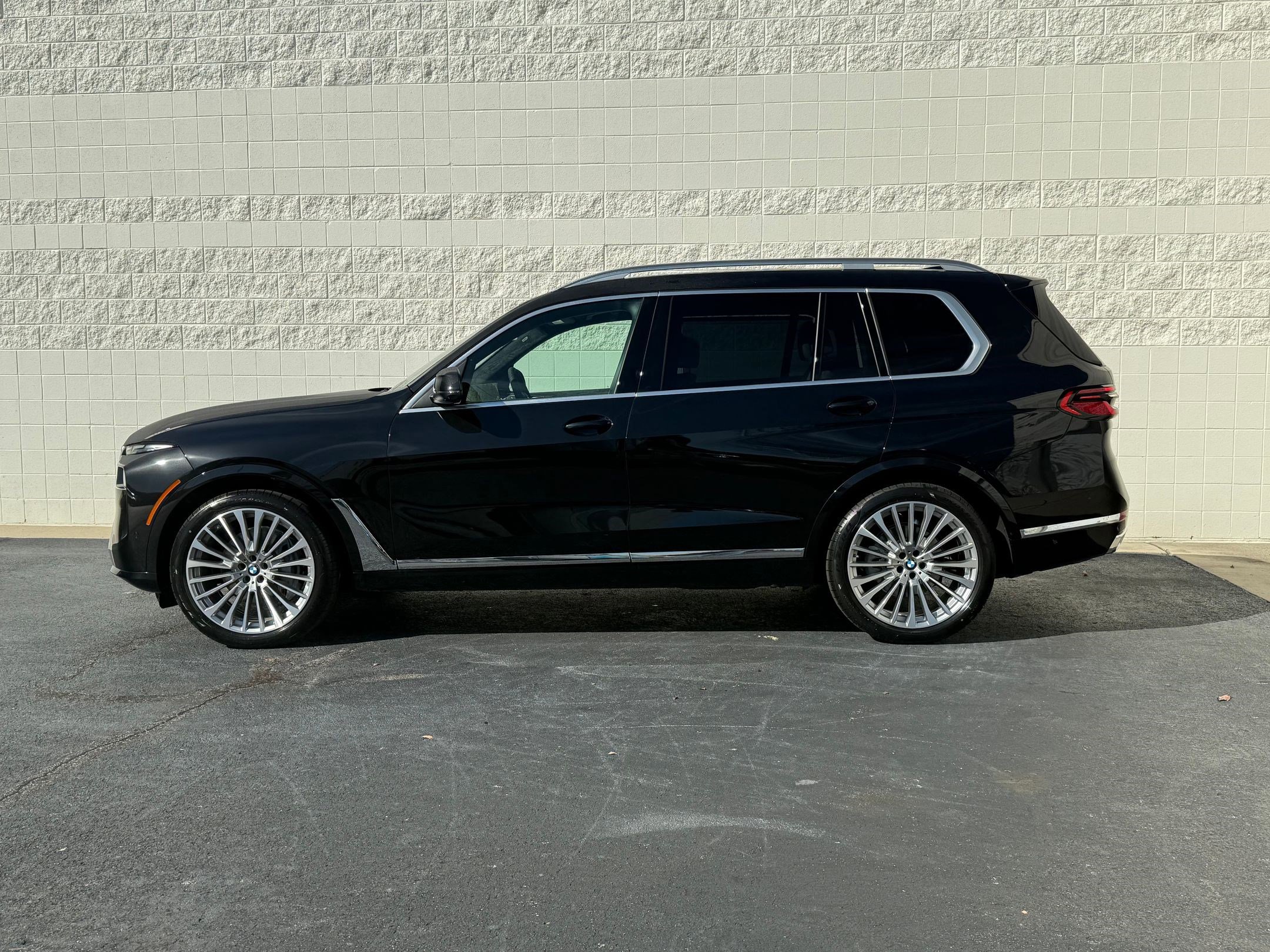 New 2026 BMW X7 xDrive40i image 2