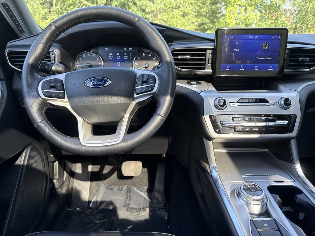 Used 2022 Ford Explorer XLT w/ Equipment Group 202A AWD/4WD image 23