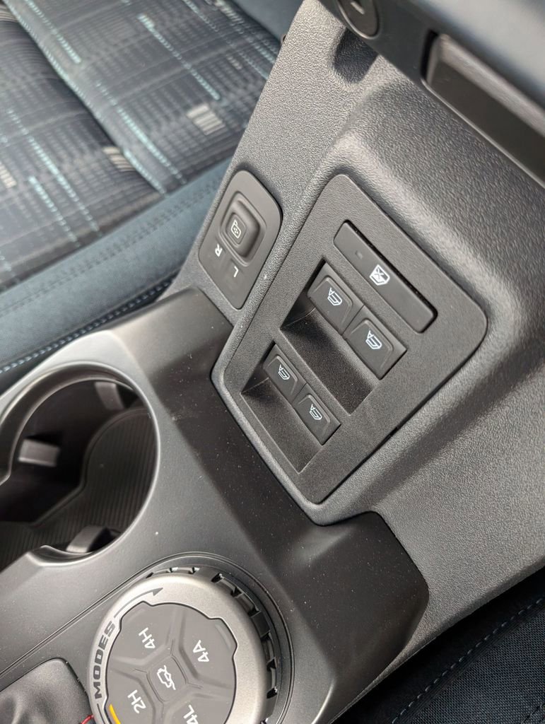 New 2025 Ford Bronco Heritage Edition image 35