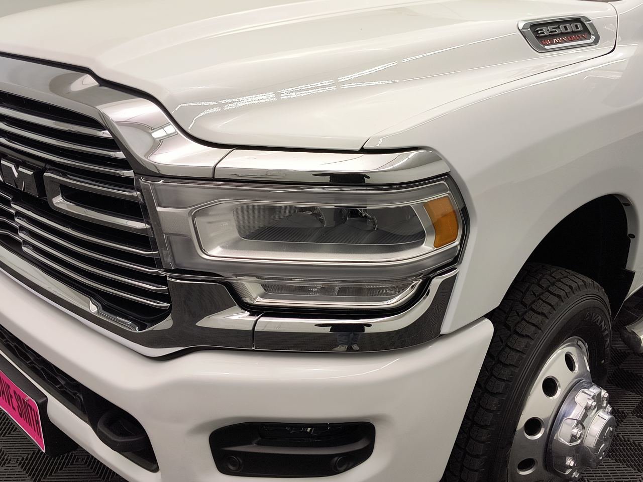 Used 2024 RAM 3500 Laramie AWD/4WD image 12