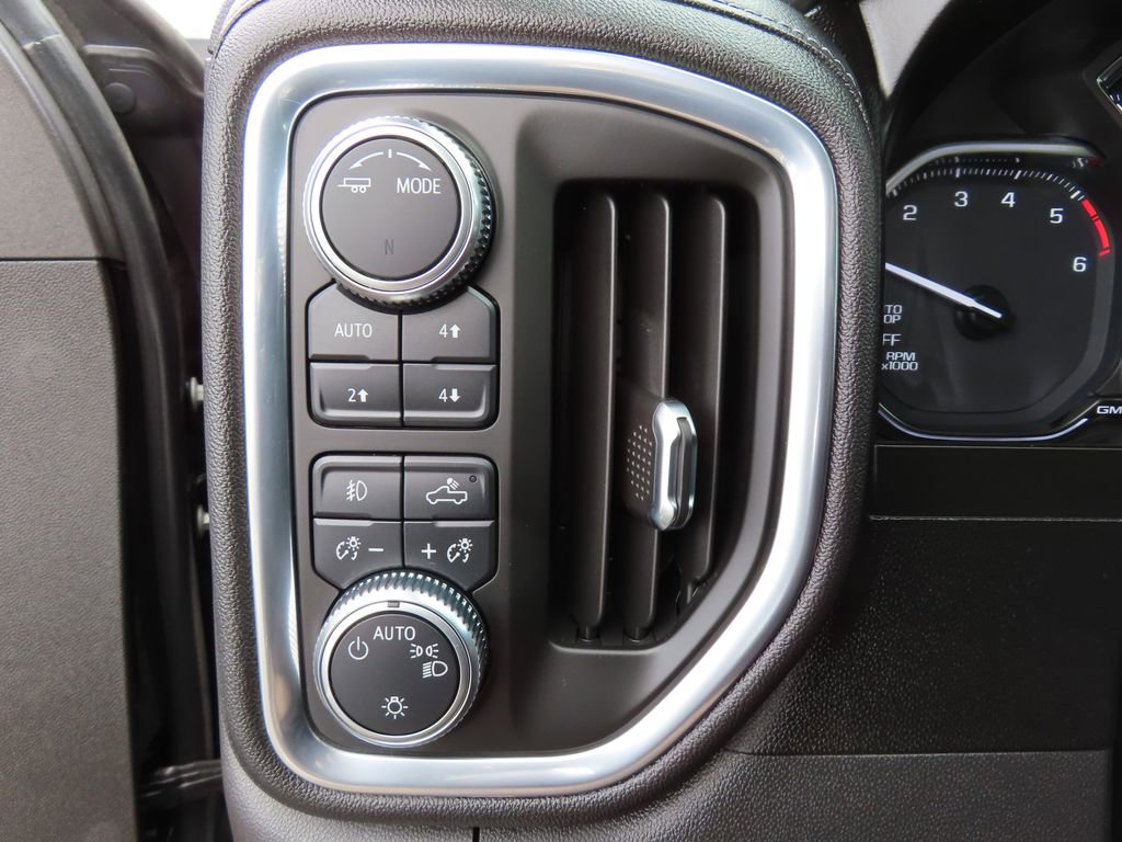 Used 2021 GMC Sierra 1500 Elevation image 14