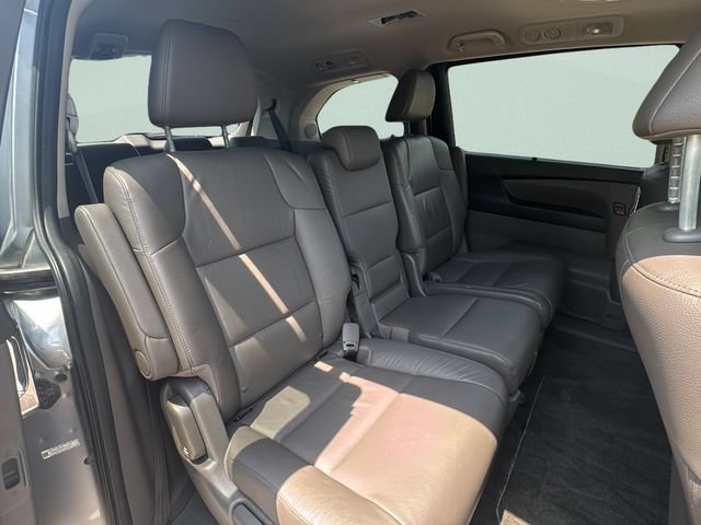 Used 2016 Honda Odyssey Touring Elite image 19