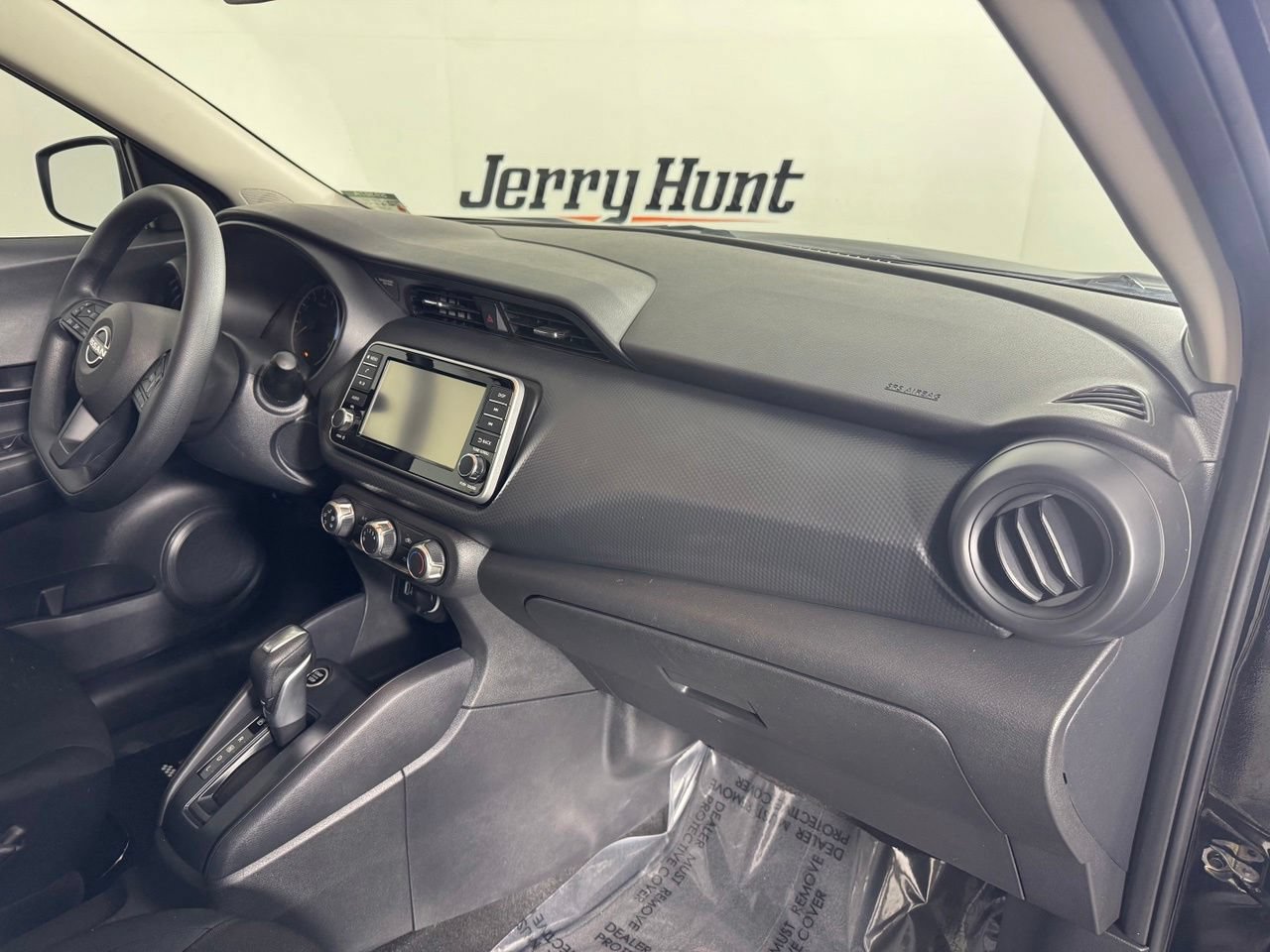 Used 2024 Nissan Kicks S FWD image 33