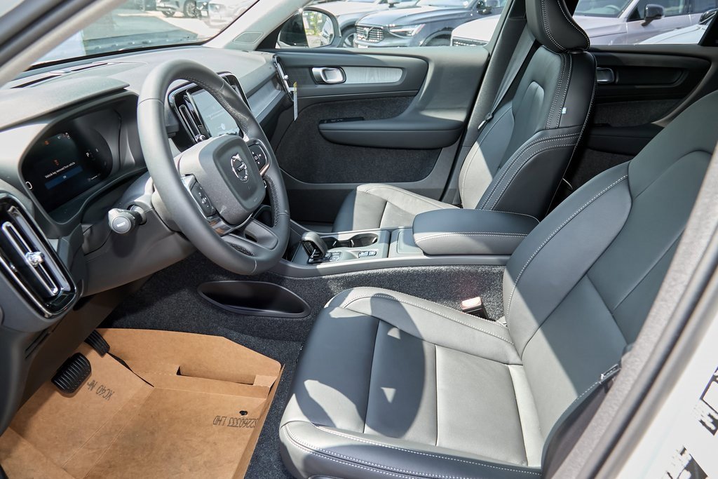 New 2026 Volvo XC40 B5 Core image 15