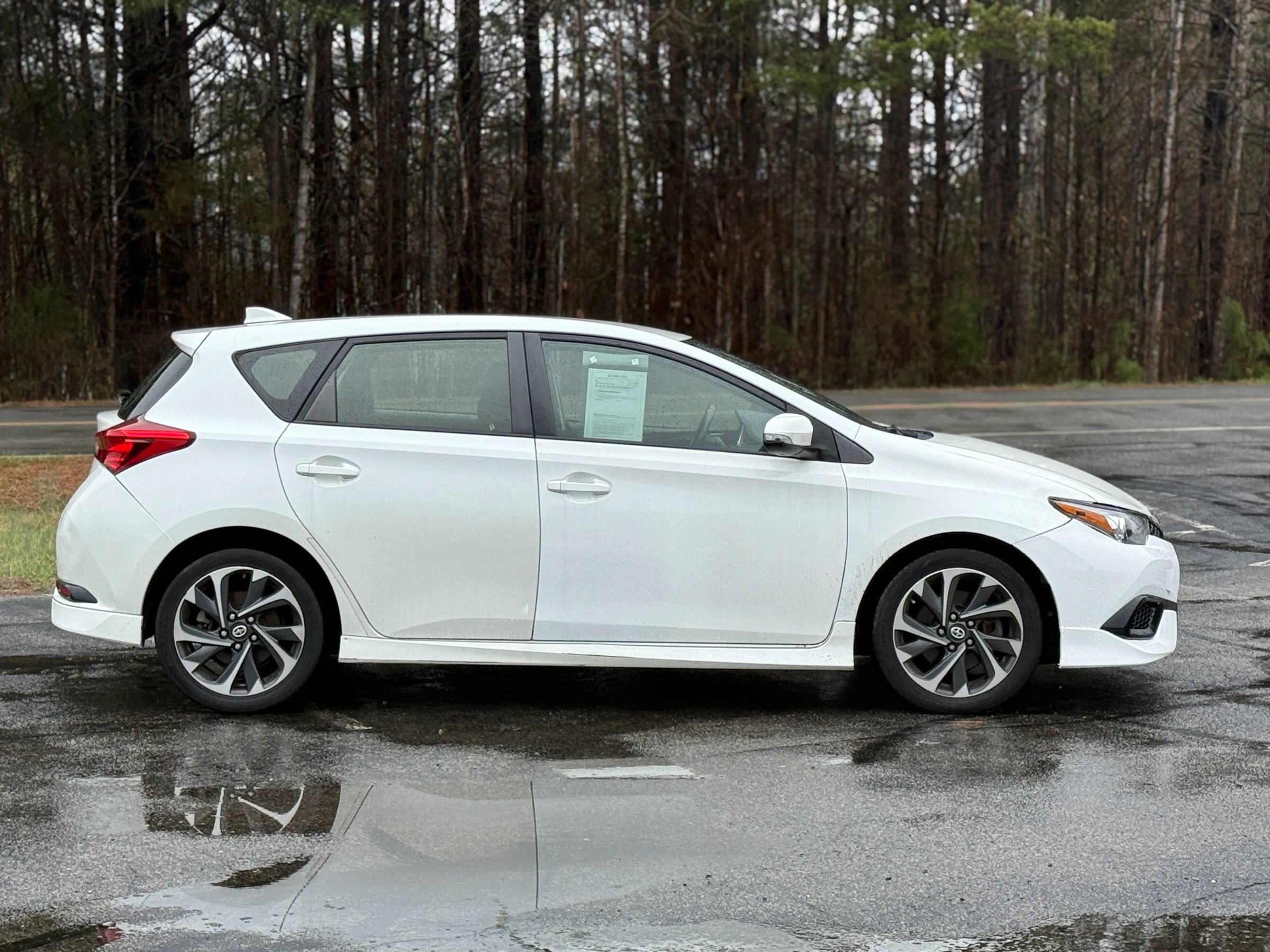 Used 2016 Scion iM image 2