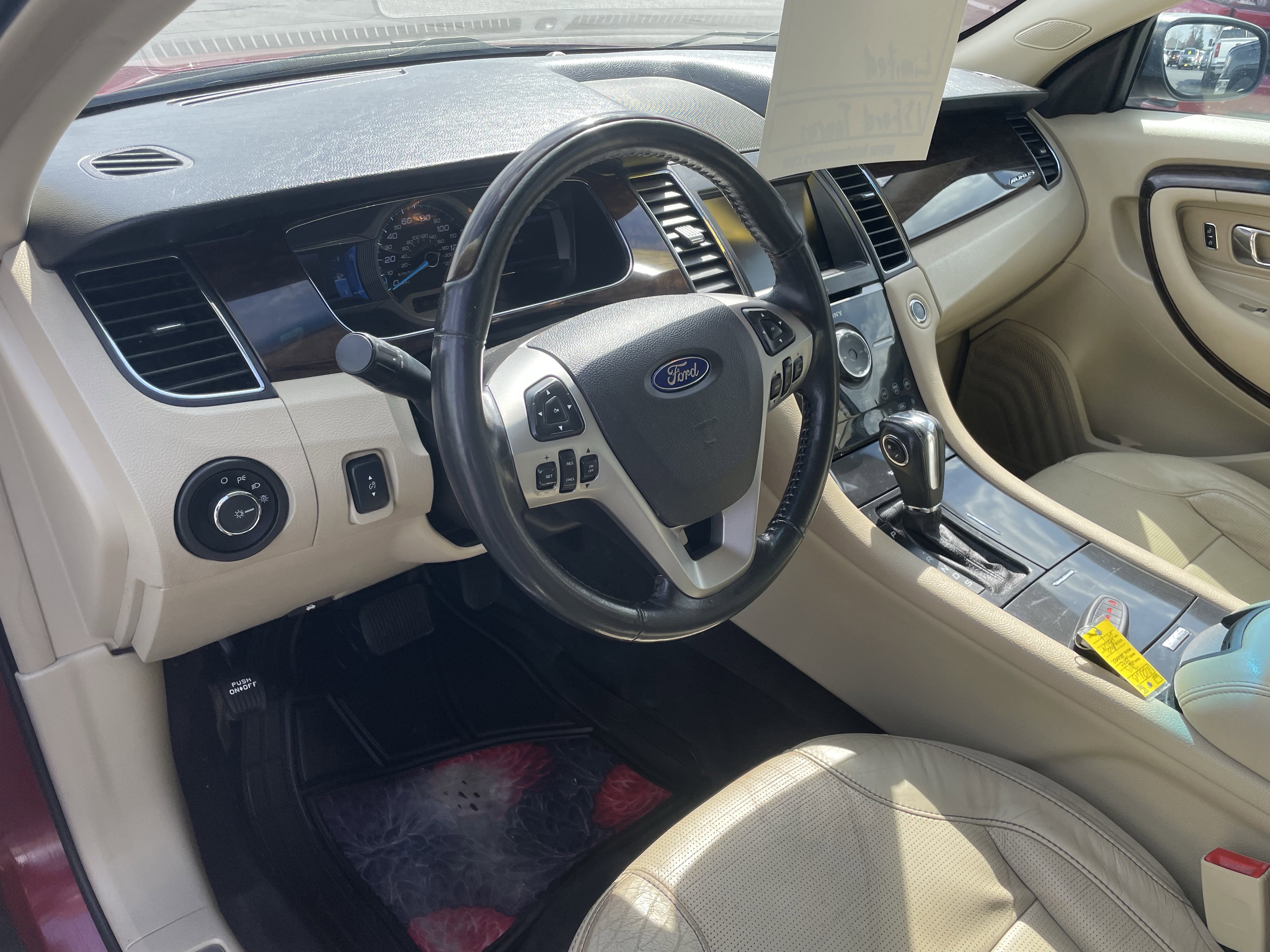 Used 2013 Ford Taurus Limited FWD image 12