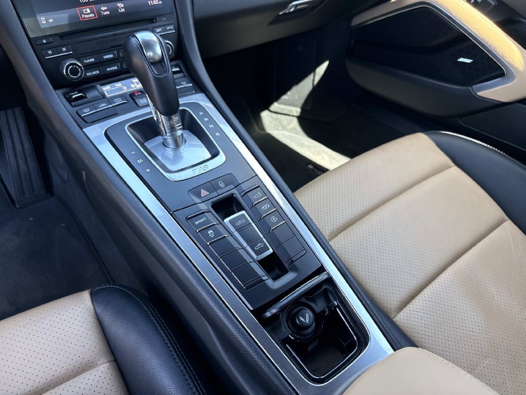 Used 2019 Porsche 718 Boxster RWD image 20