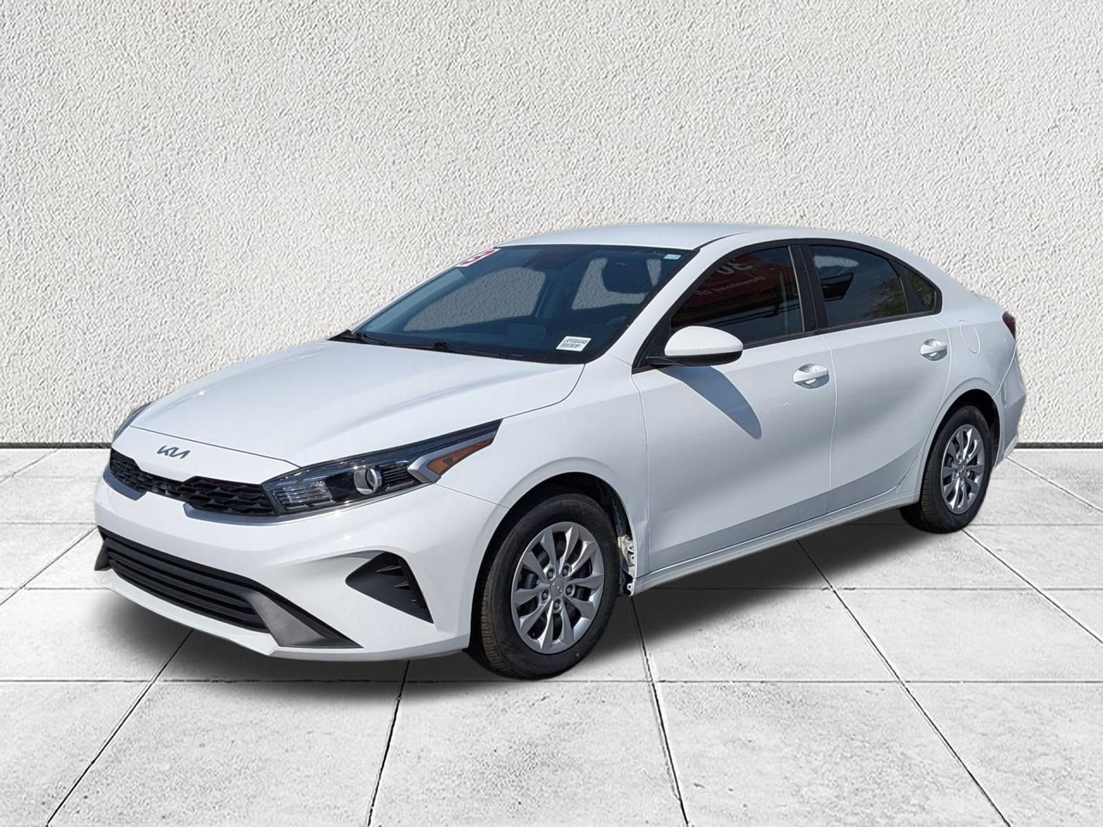 Used 2023 Kia Forte LX image 7