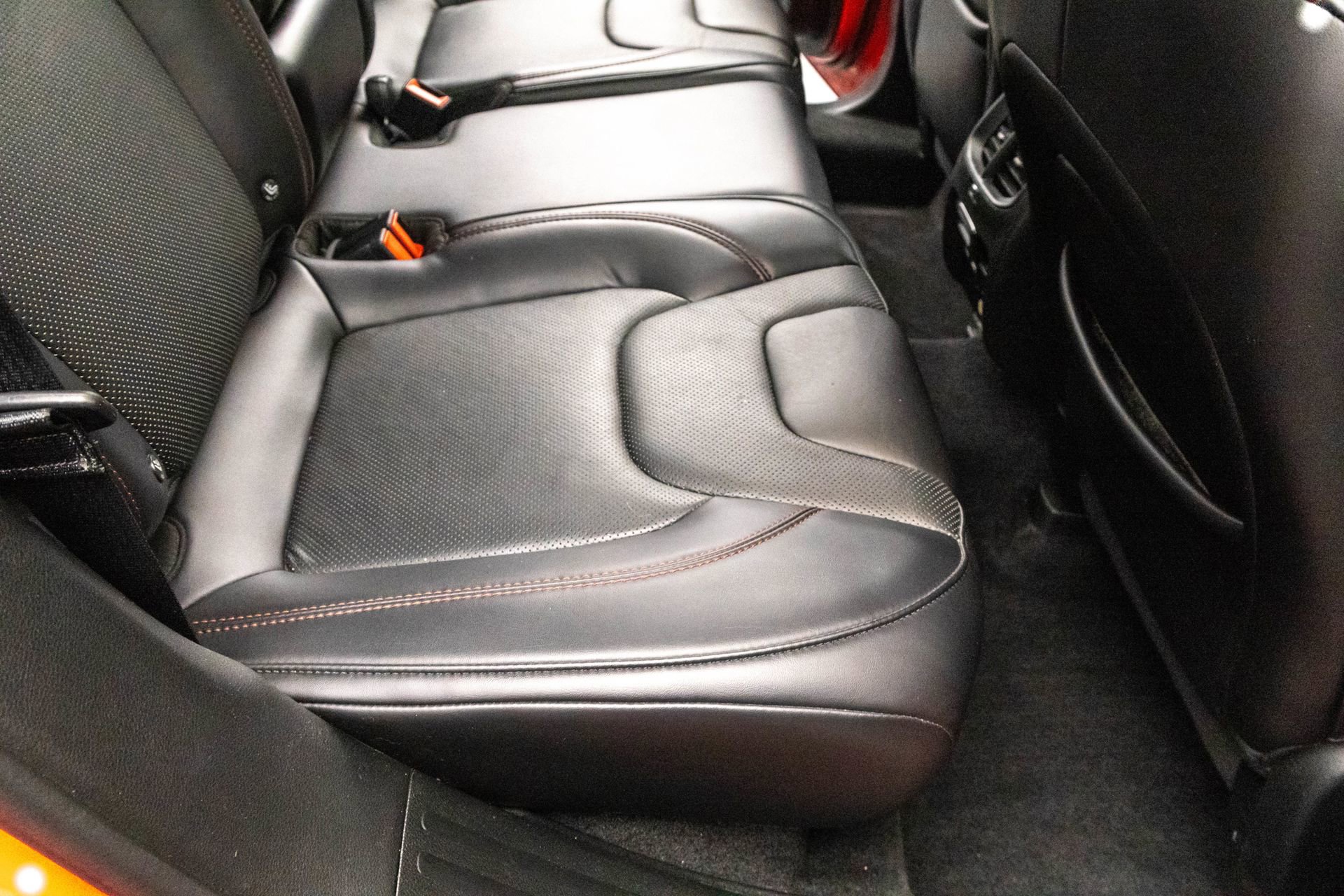 Used 2019 Jeep Cherokee Trailhawk image 37