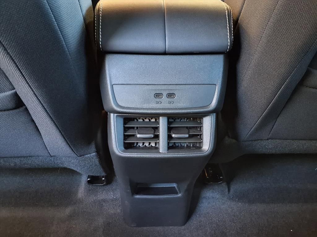 Used 2026 GMC Terrain Elevation image 10