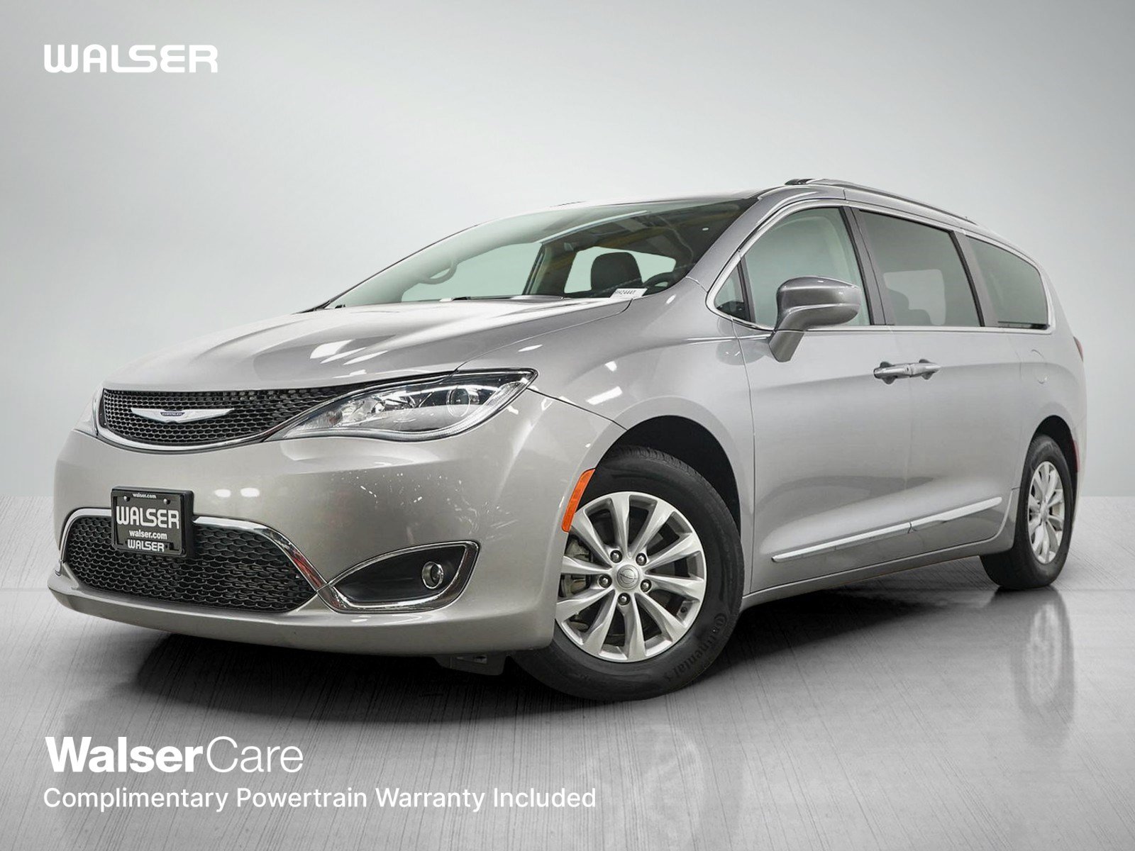 Used 2018 Chrysler Pacifica Touring-L FWD video 1