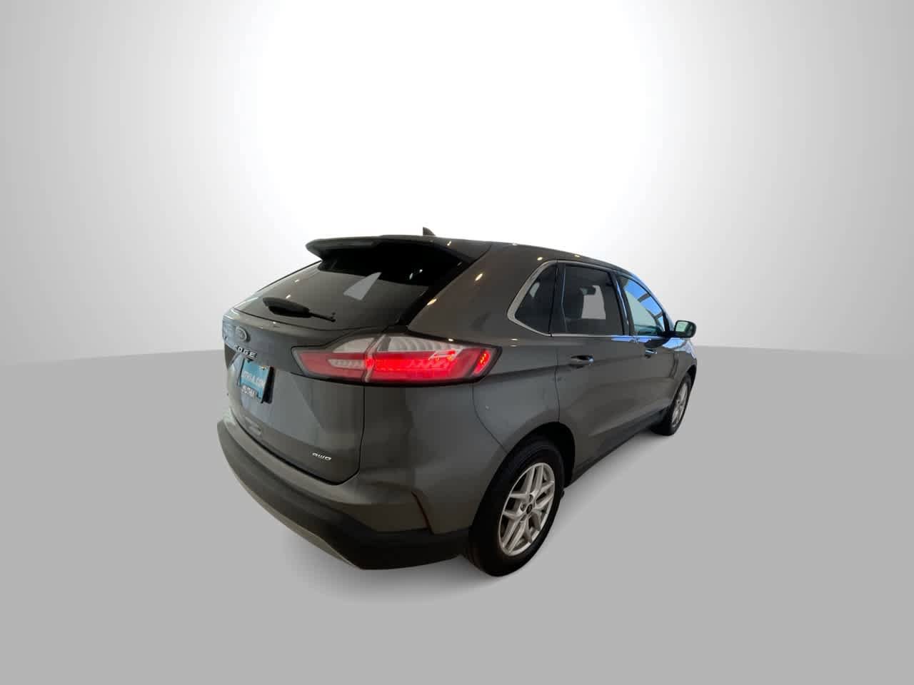 Used 2024 Ford Edge SEL AWD/4WD image 8