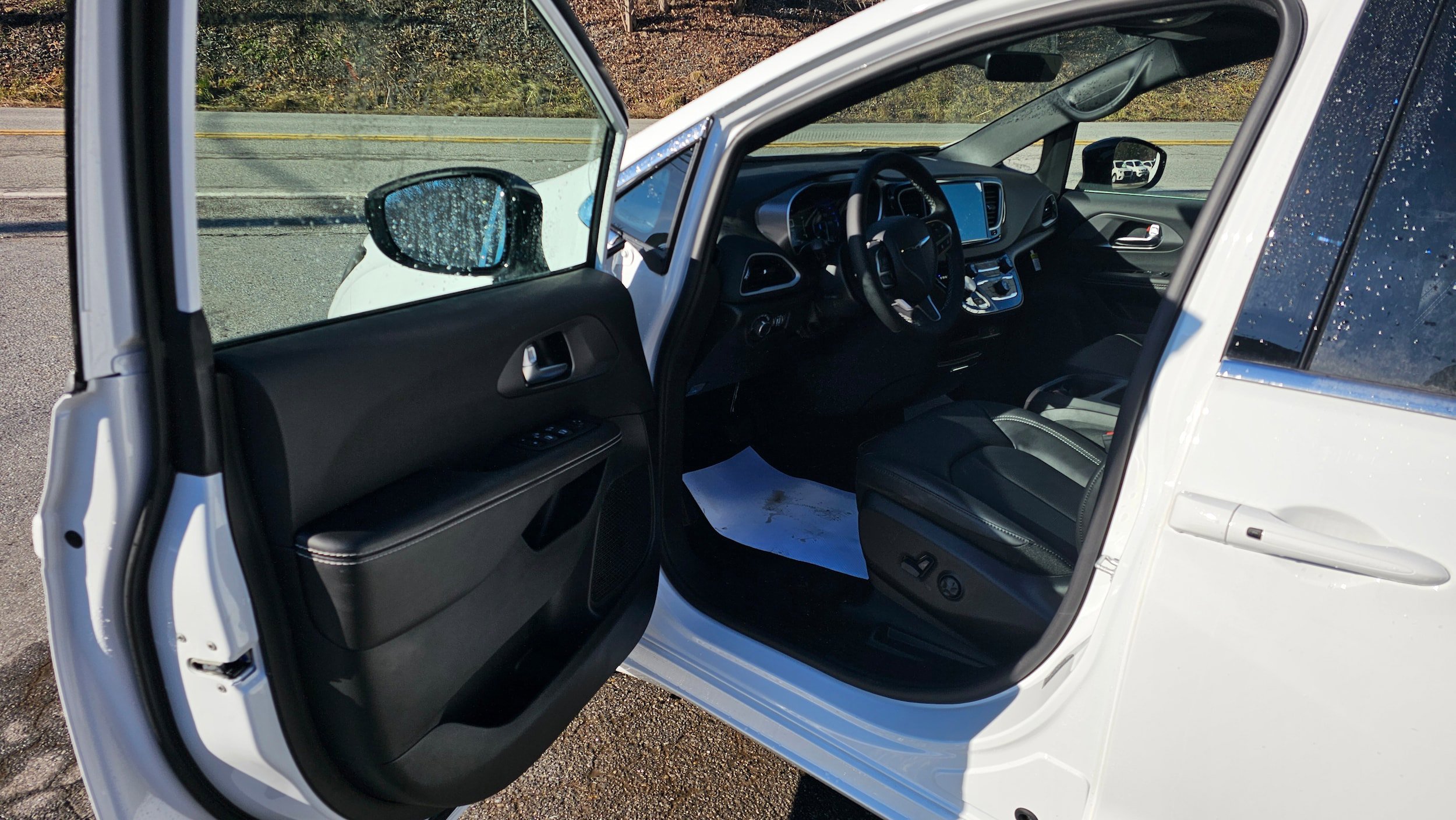 New 2026 Chrysler Voyager LX image 20