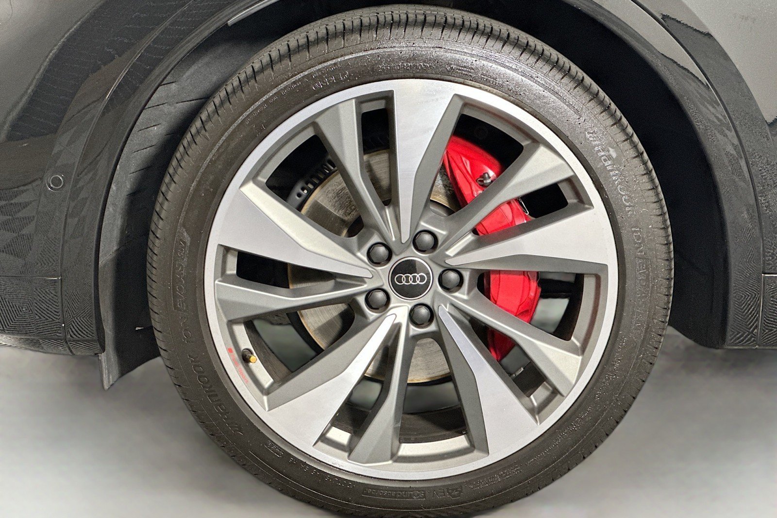 Used 2024 Audi SQ5 Prestige AWD/4WD image 11