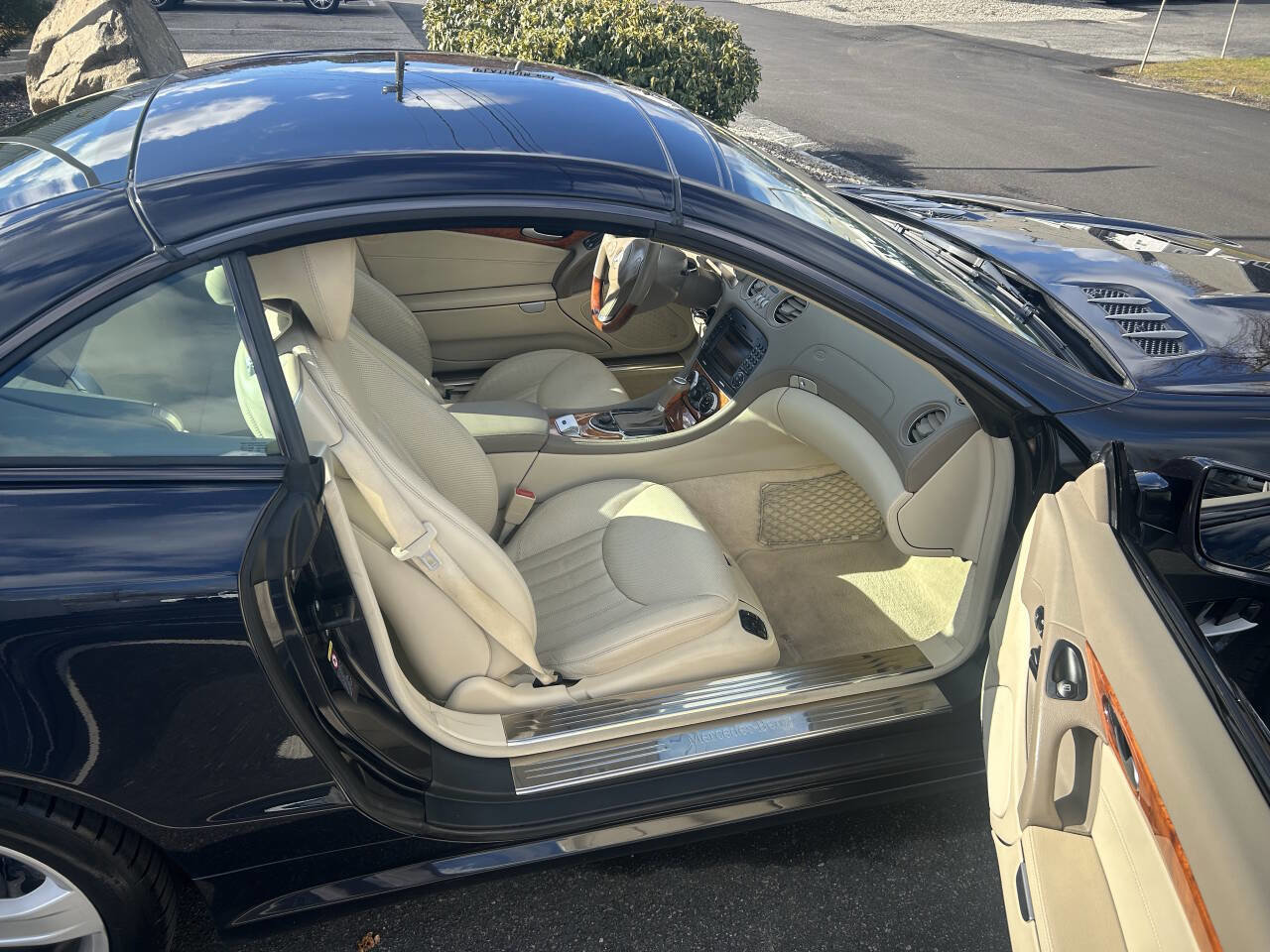 Used 2009 Mercedes-Benz SL 550 image 12