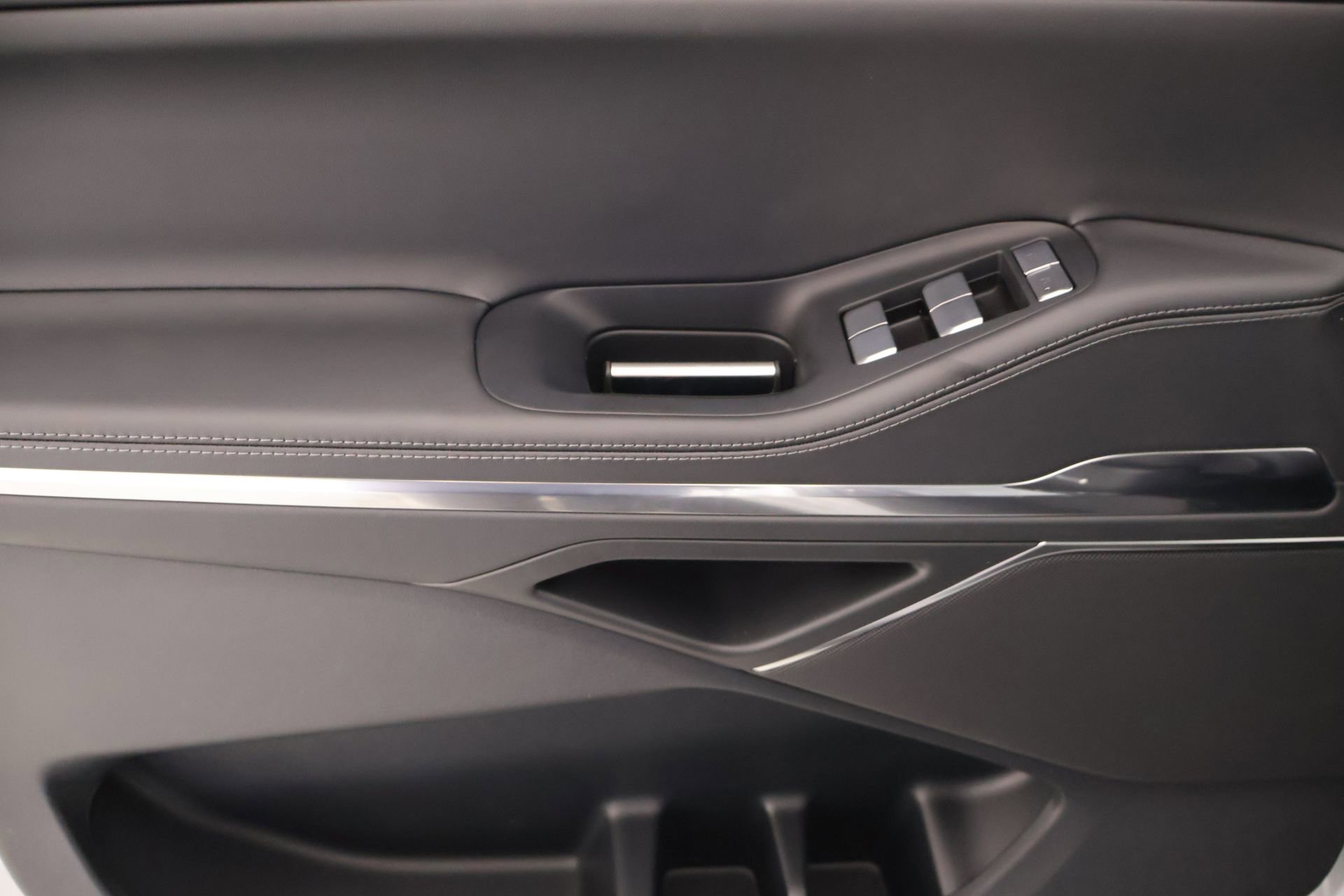 New 2026 Lincoln Navigator Premiere AWD/4WD image 16