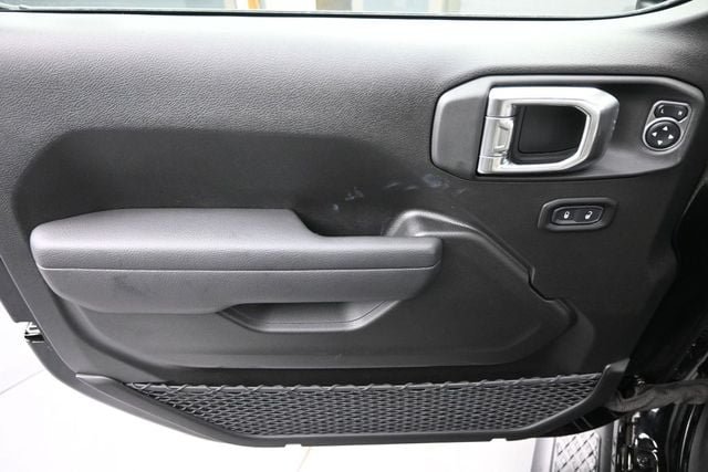 New 2026 Jeep Gladiator Sport AWD/4WD image 12
