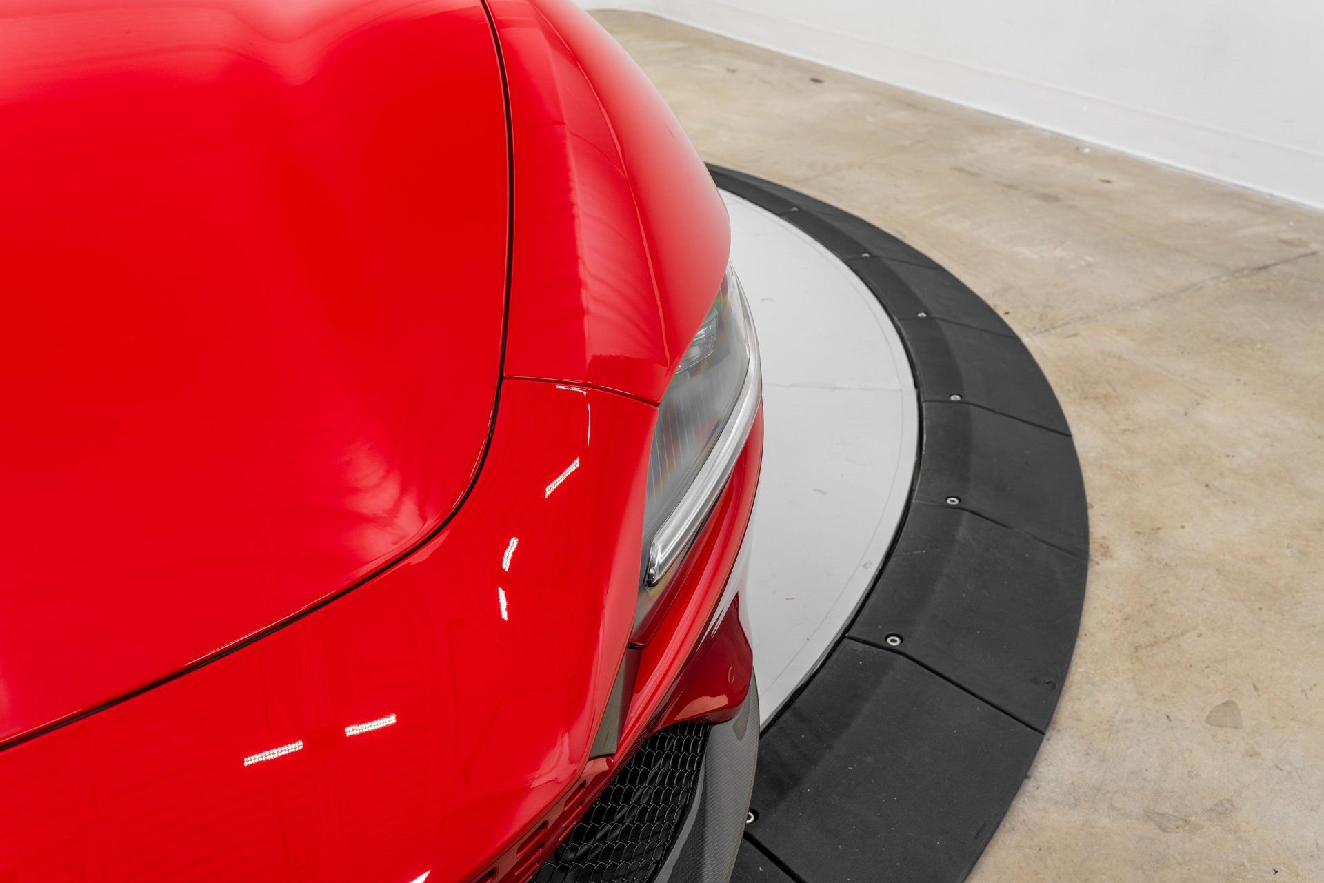 Certified 2025 Ferrari Roma Spider RWD image 88