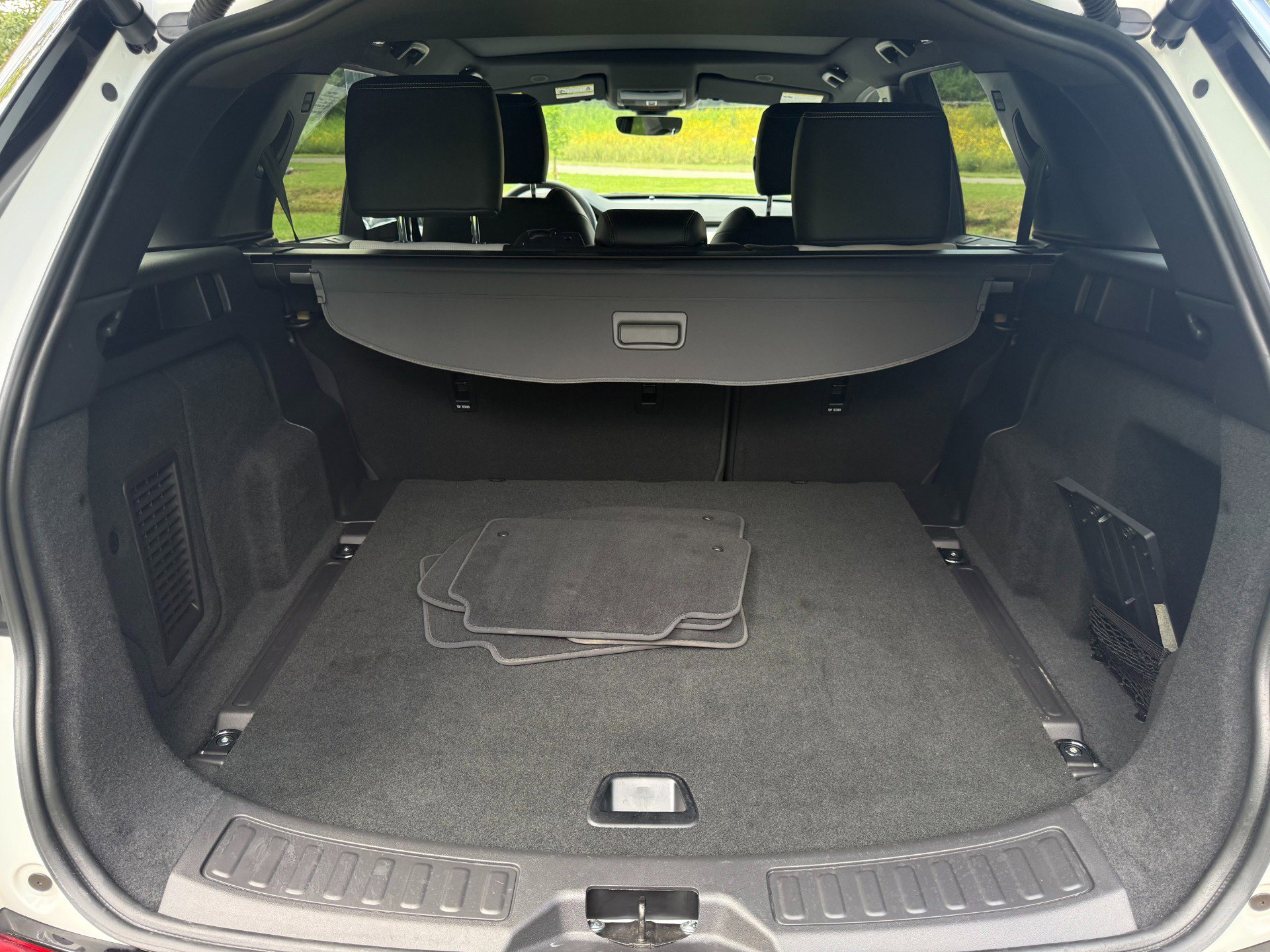 Used 2024 Land Rover Discovery Sport Dynamic SE image 47