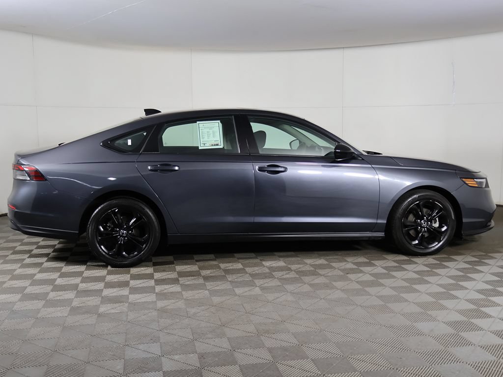 Used 2025 Honda Accord SE image 16