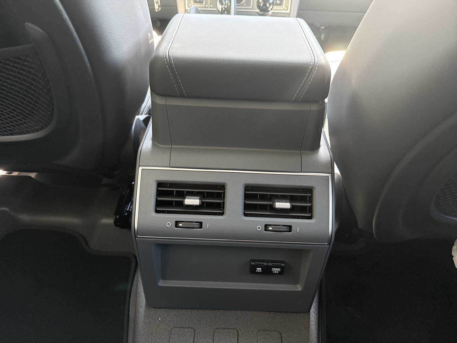 New 2026 INEOS Grenadier Station Wagon AWD/4WD image 7