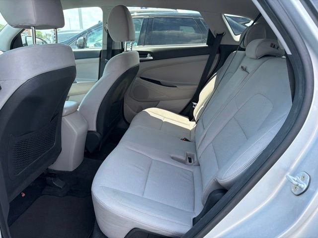 Used 2019 Hyundai Tucson SE AWD/4WD image 16