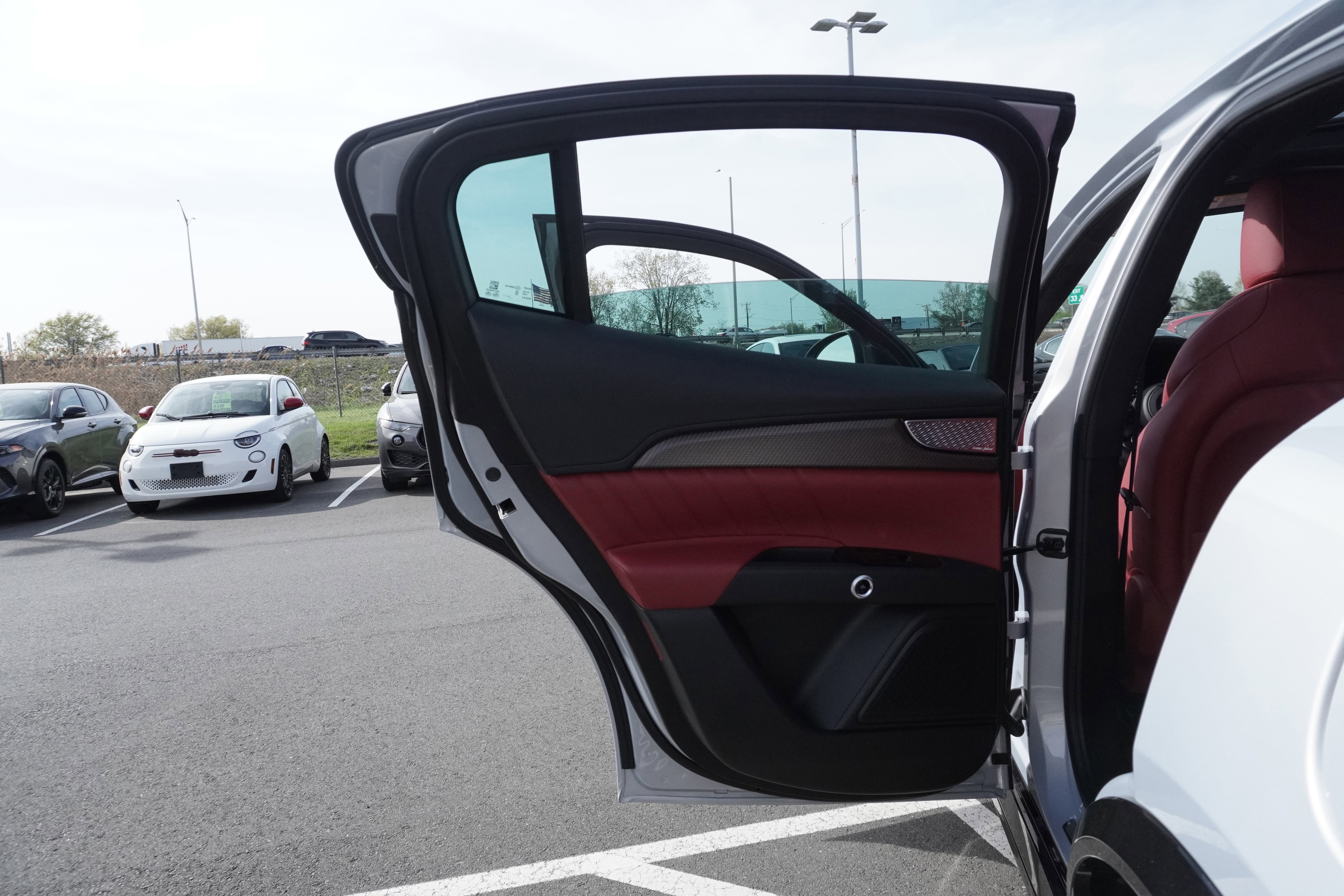 New 2025 Maserati Grecale Folgore image 28