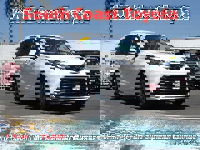 Certified 2021 Toyota Sienna LE image 1