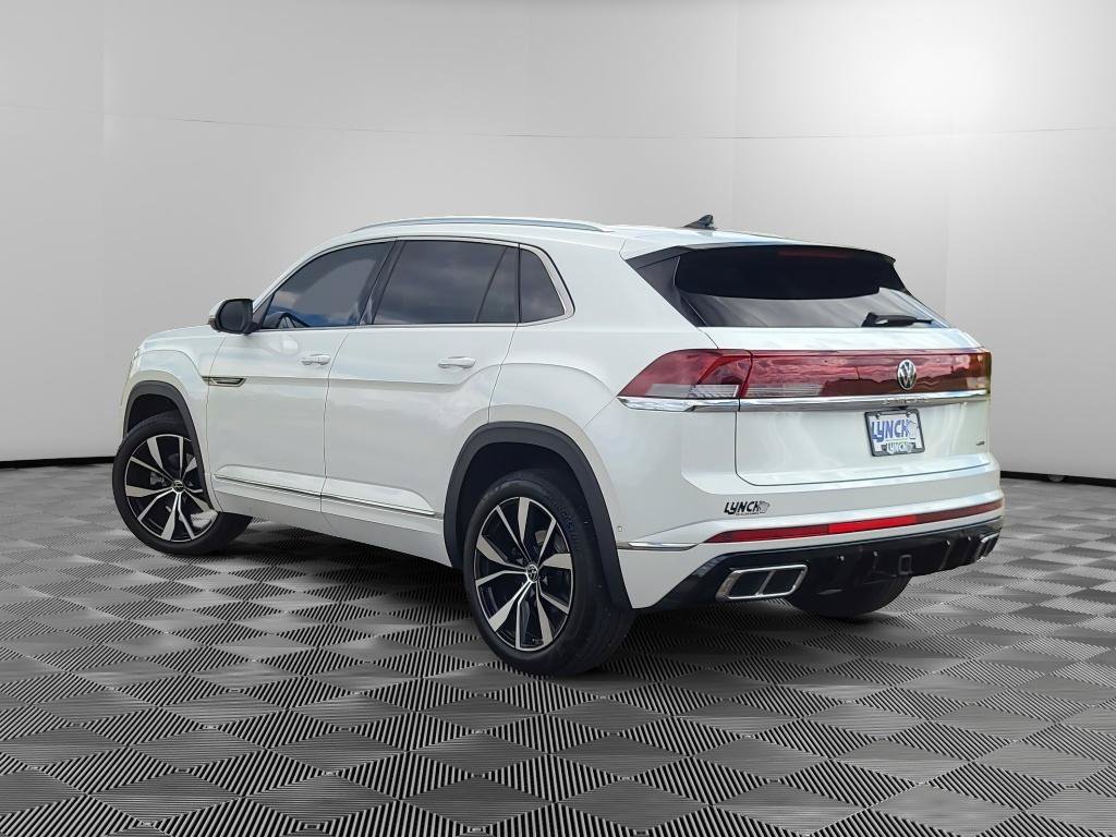 Used 2024 Volkswagen Atlas Cross Sport SEL Premium R-Line AWD/4WD image 2