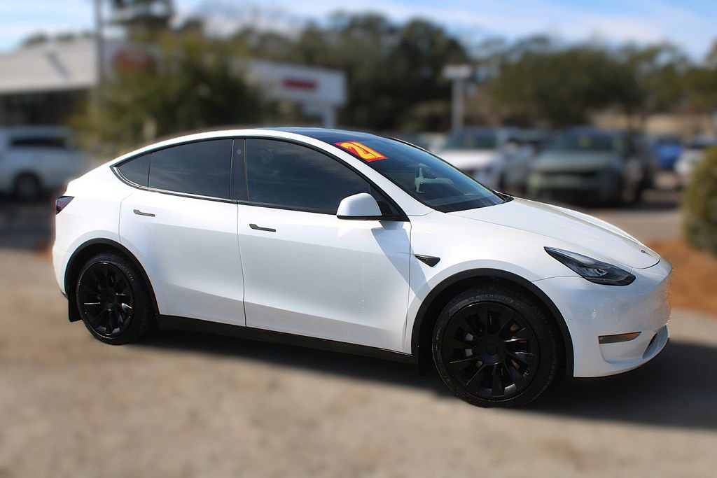 Used 2021 Tesla Model Y Long Range image 4