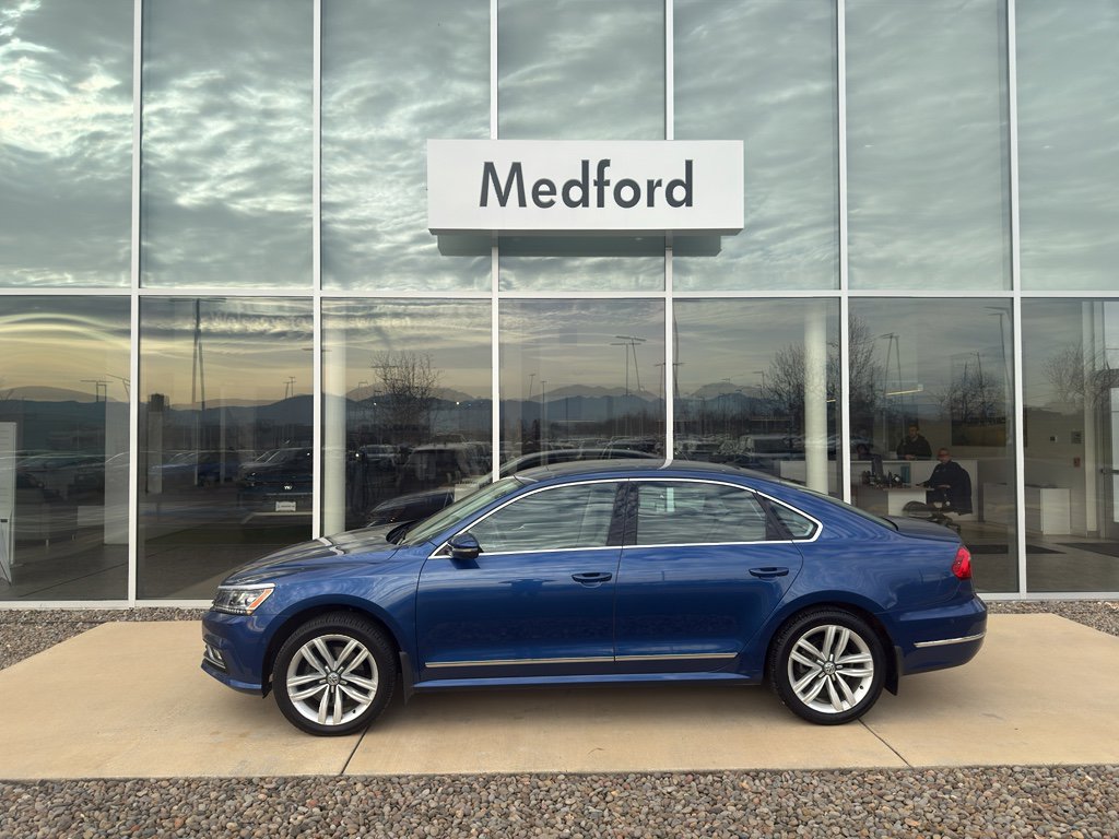 Used 2016 Volkswagen Passat 1.8T SEL Premium image 7