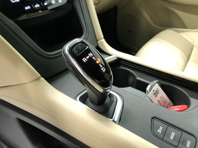 Used 2017 Cadillac XT5 Luxury w/ Driver Awareness Package AWD/4WD image 27