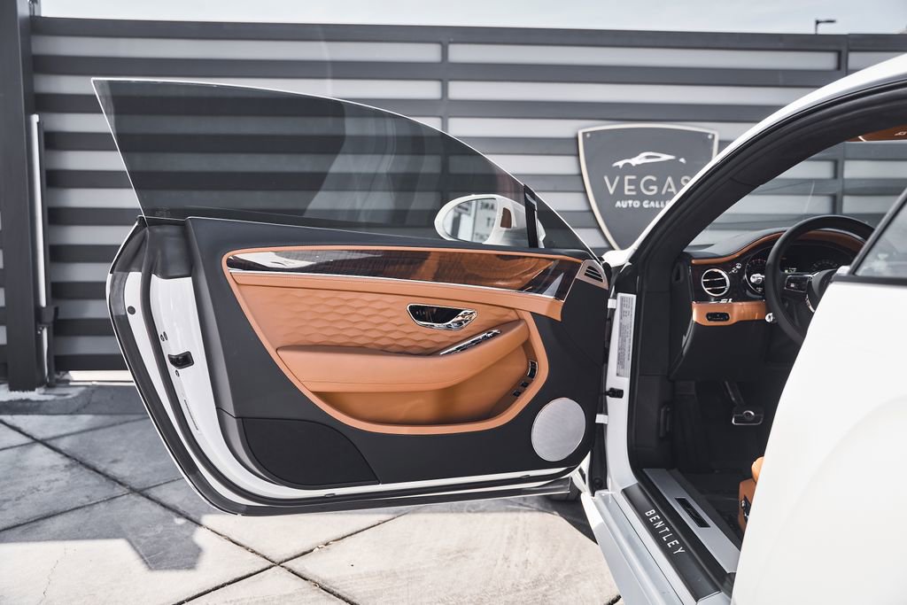 Used 2025 Bentley Continental GT Speed image 22