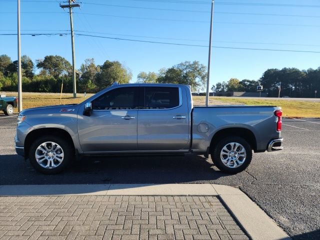 Used 2024 Chevrolet Silverado 1500 LTZ image 2