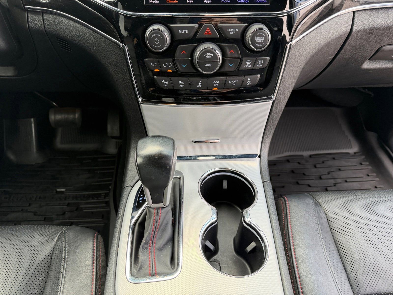 Used 2020 Jeep Grand Cherokee Trailhawk w/ Trailhawk Luxury Group image 11