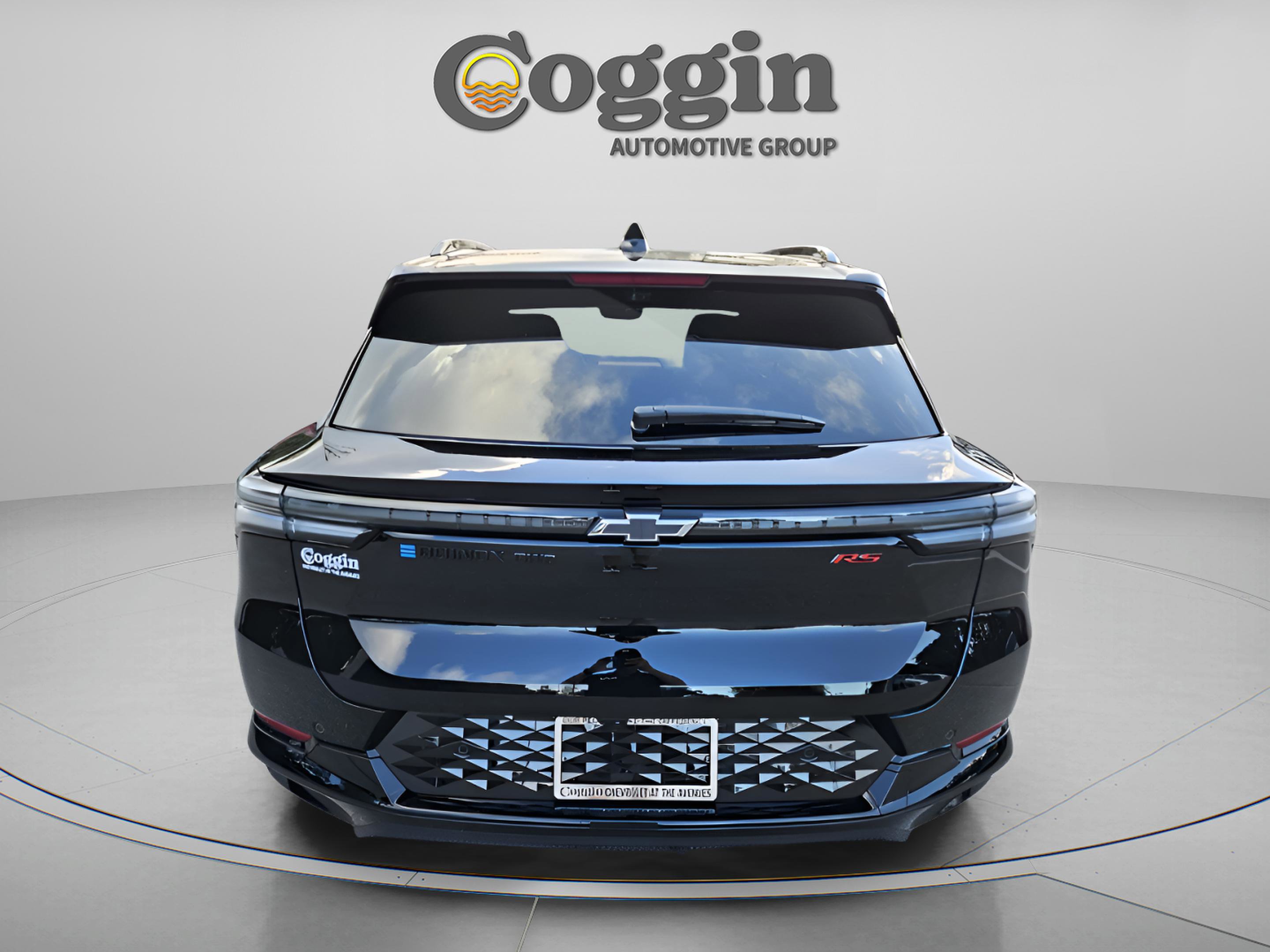 New 2025 Chevrolet Equinox EV RS image 2