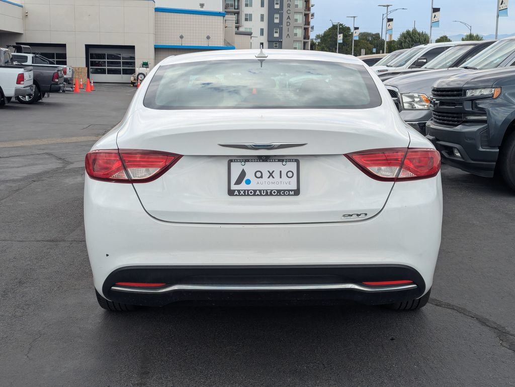 Used 2015 Chrysler 200 Limited w/ Convenience Group FWD image 6