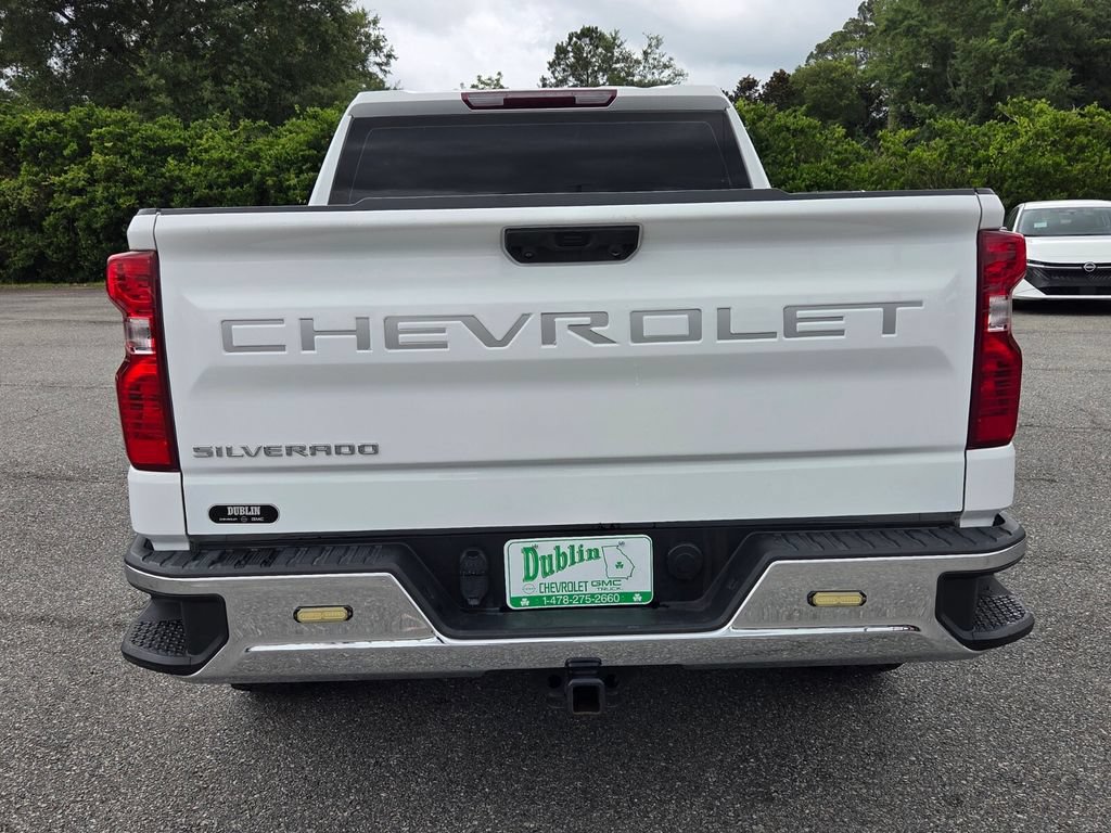 Used 2023 Chevrolet Silverado 1500 W/T w/ Trailering Package AWD/4WD image 6