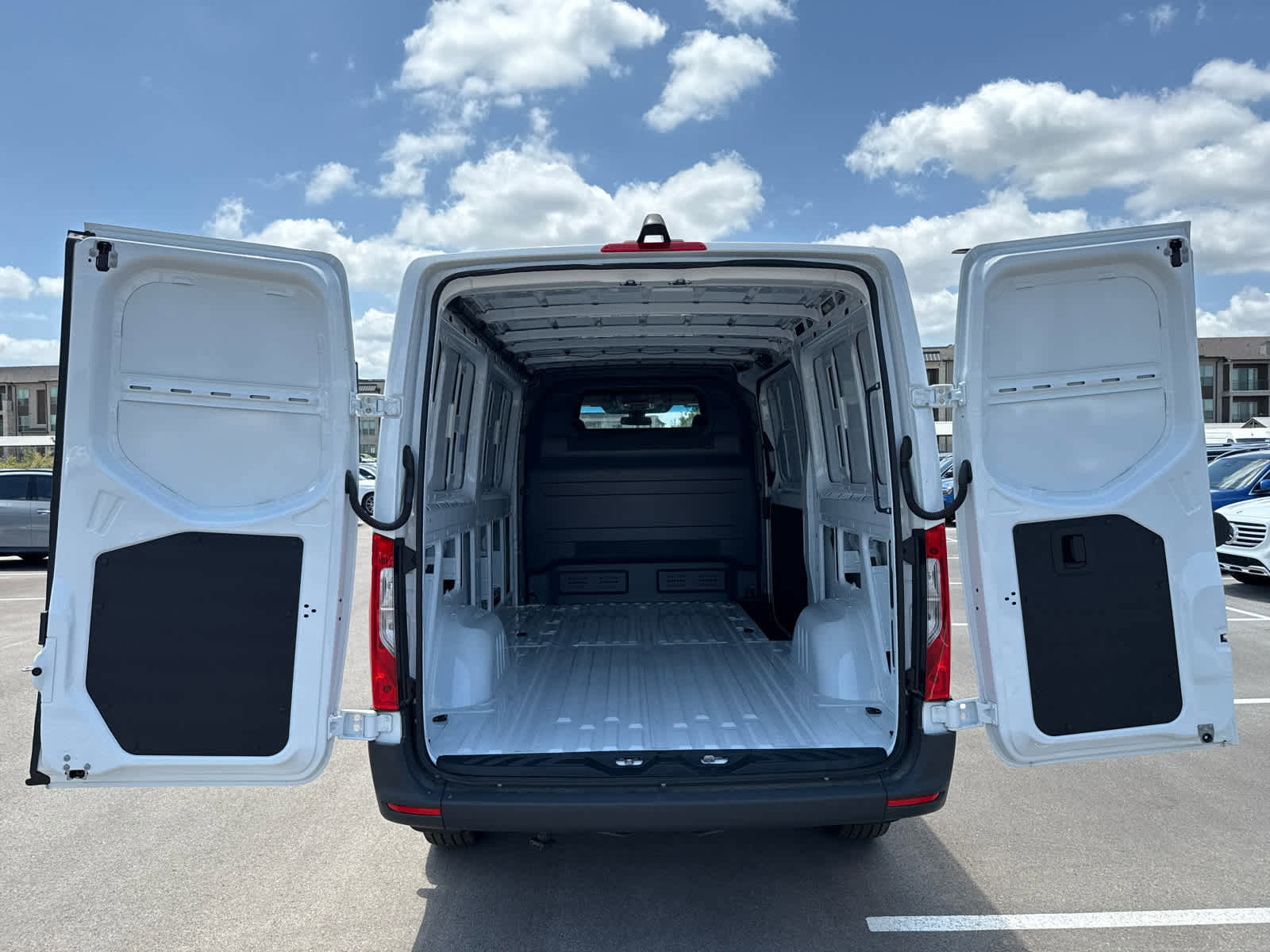 New 2025 Mercedes-Benz Sprinter 2500 image 13