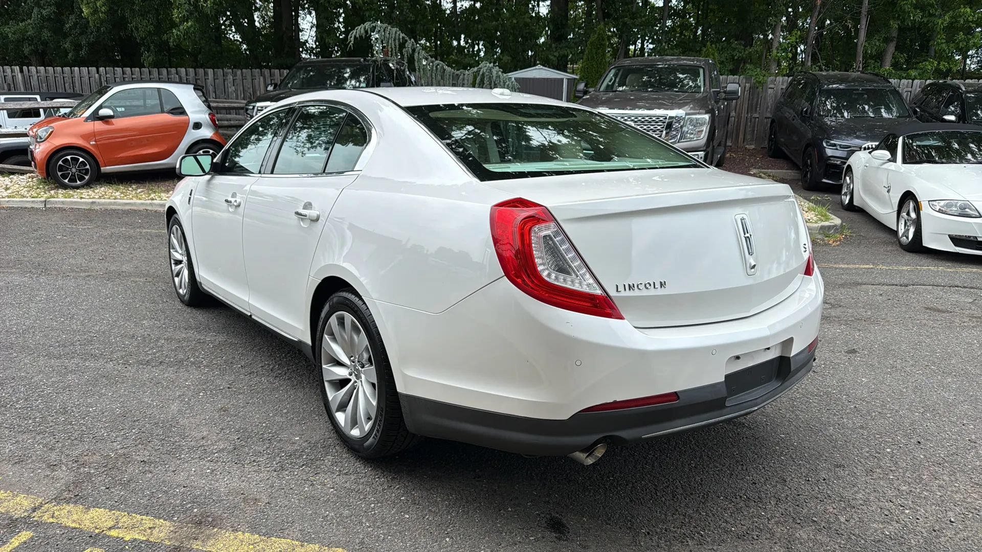 Used 2014 Lincoln MKS AWD w/ Equipment Group 101A image 7