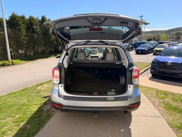 Used 2018 Subaru Forester 2.5i Limited AWD/4WD image 13