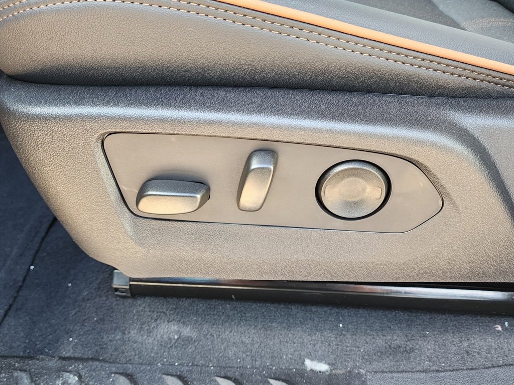 New 2026 GMC Canyon AT4 image 17