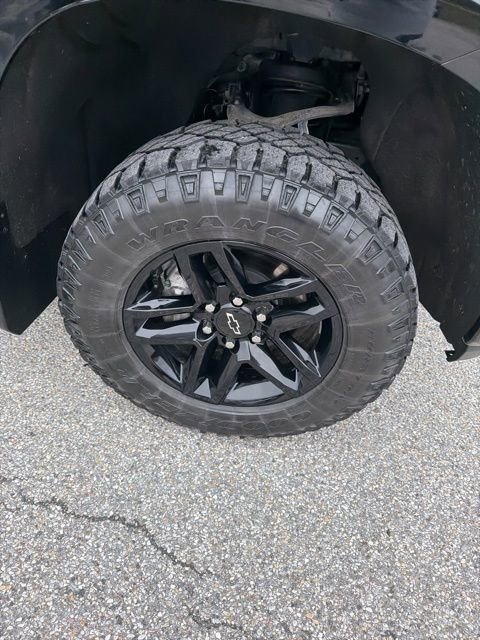 Used 2020 Chevrolet Silverado 1500 Custom Trail Boss w/ Custom Convenience Package image 9