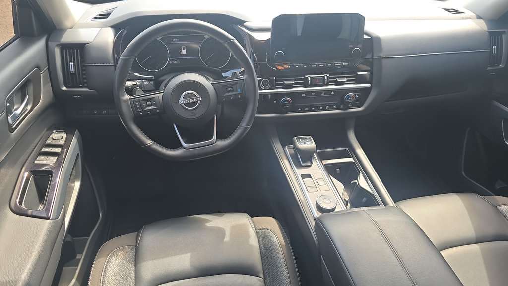 Used 2022 Nissan Pathfinder SL w/ Cargo Package AWD/4WD image 11