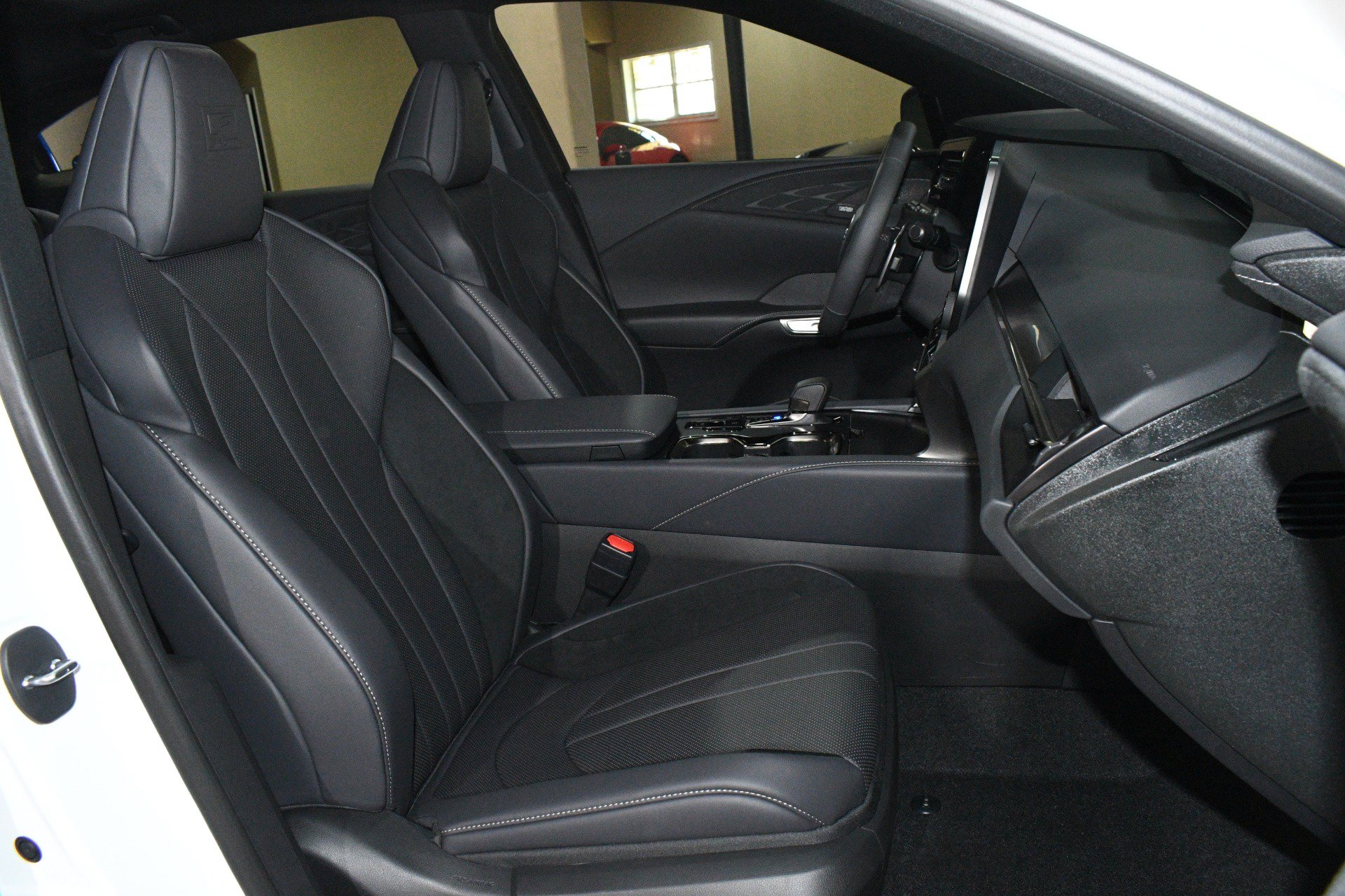 Used 2026 Lexus RX 500h F Sport w/ Convenience Package AWD/4WD image 8
