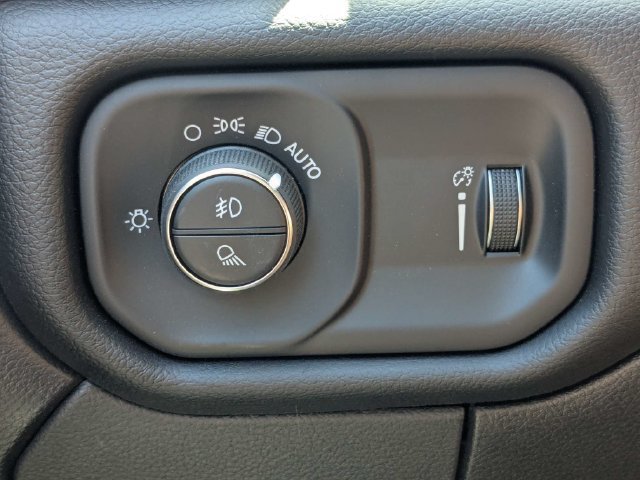 New 2026 RAM 3500 Big Horn AWD/4WD image 23