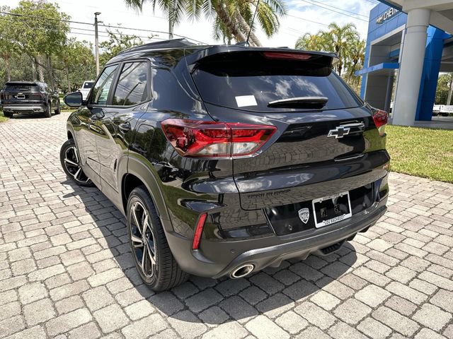 Used 2022 Chevrolet TrailBlazer RS w/ Sun and Liftgate Package FWD image 12