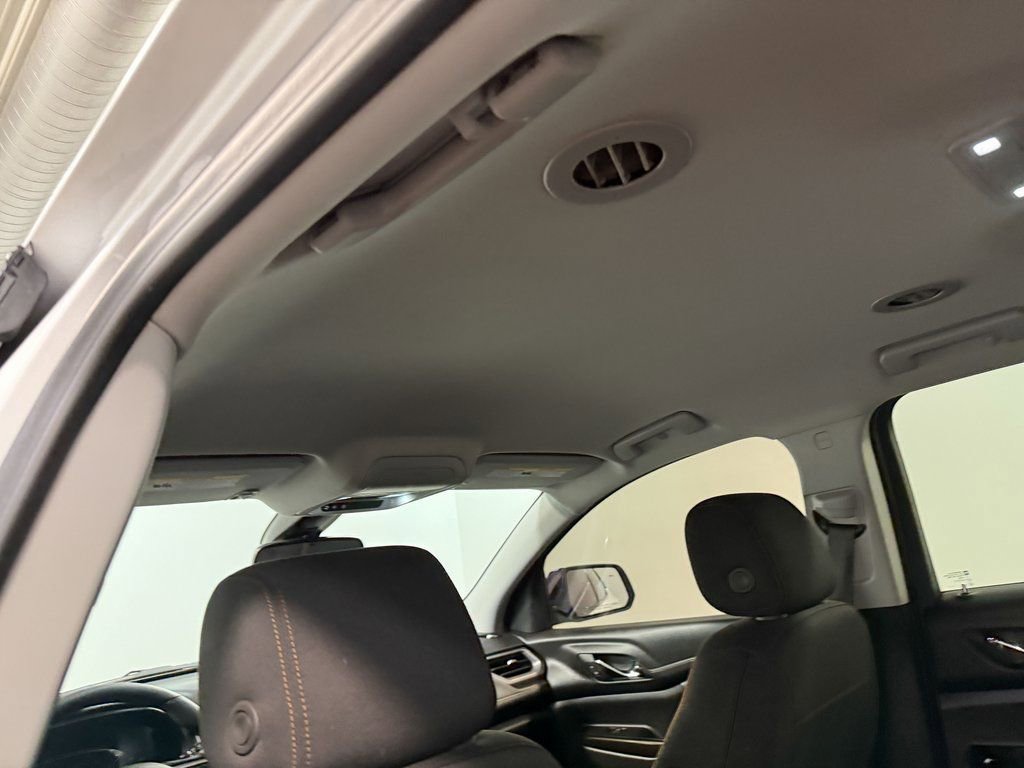 Used 2023 GMC Acadia AT4 image 11